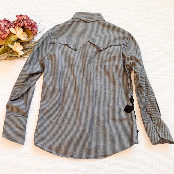 Fender by Rock & Roll Religion Gray Striped Button Down Shirt Size Medium - Picture 5 of 10